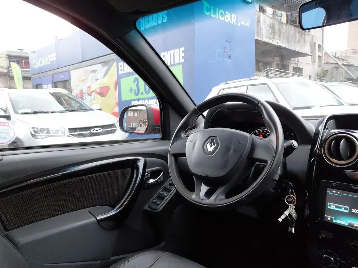 Renault Duster 2.0 Zen 4x2 Tech 6mt 5p año 2019