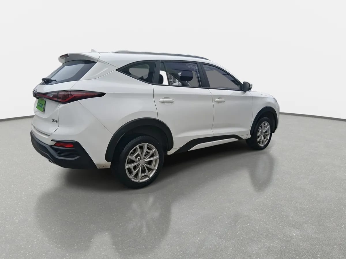 JAC Js8 1.5 Comfort Ce 4x2 6mt 5p año 2023