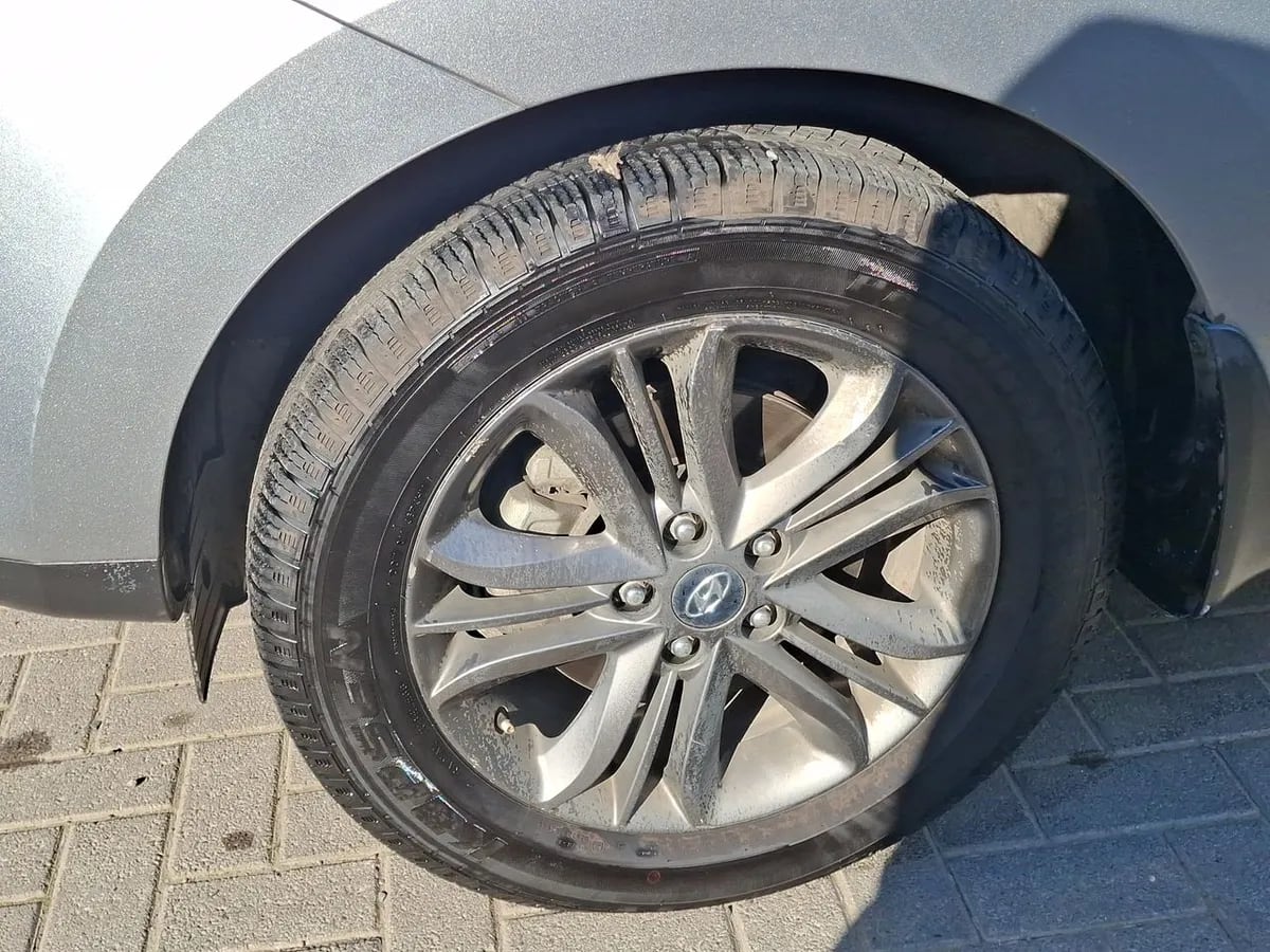 Hyundai Tucson 2.0 Gl Crdi Diesel 4wd Lm Pe At 5p año 2016