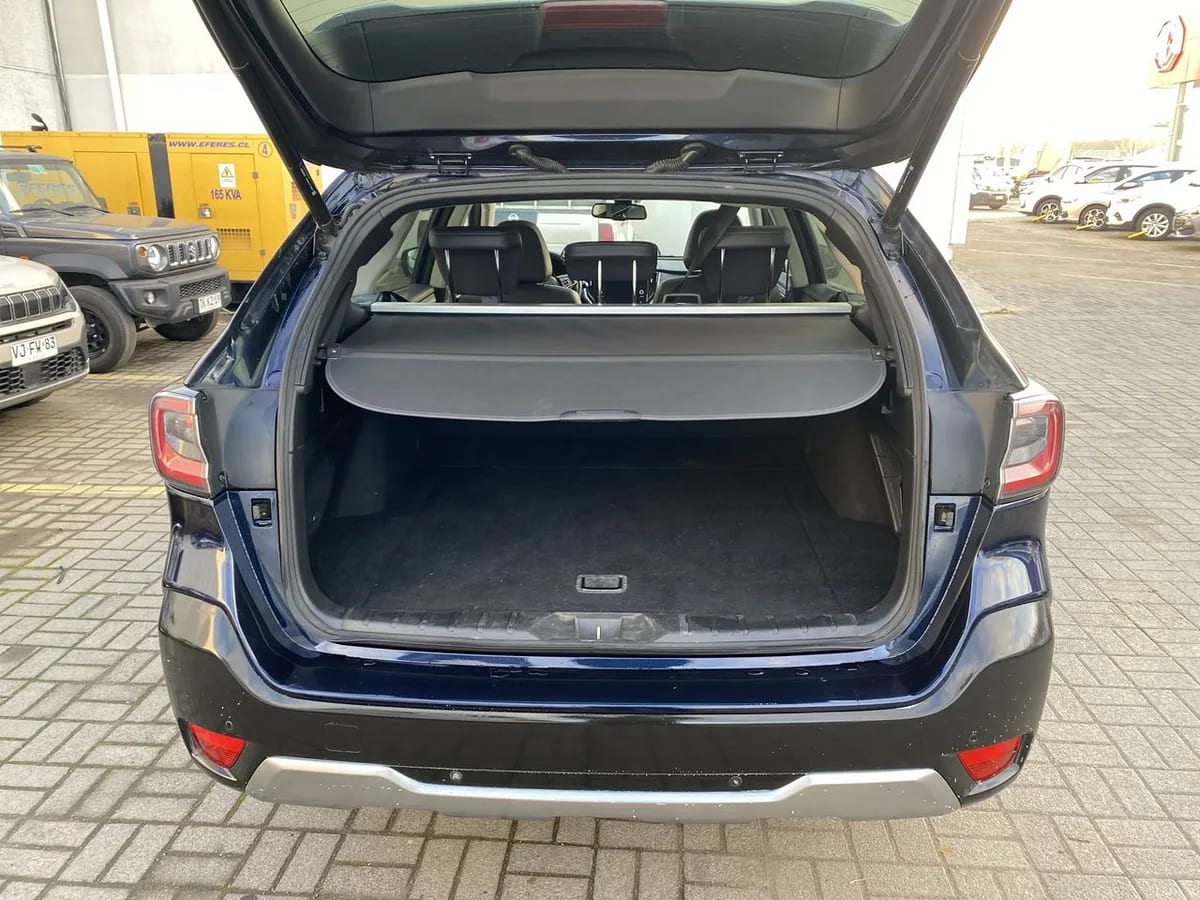 Subaru Outback 2.5i Touring Awd Cvt At 5p año 2022