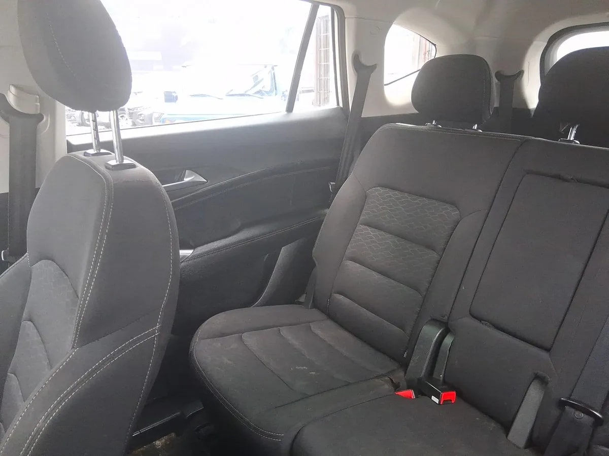 JAC Js8 1.5 Comfort Ce 4x2 6mt 5p año 2023