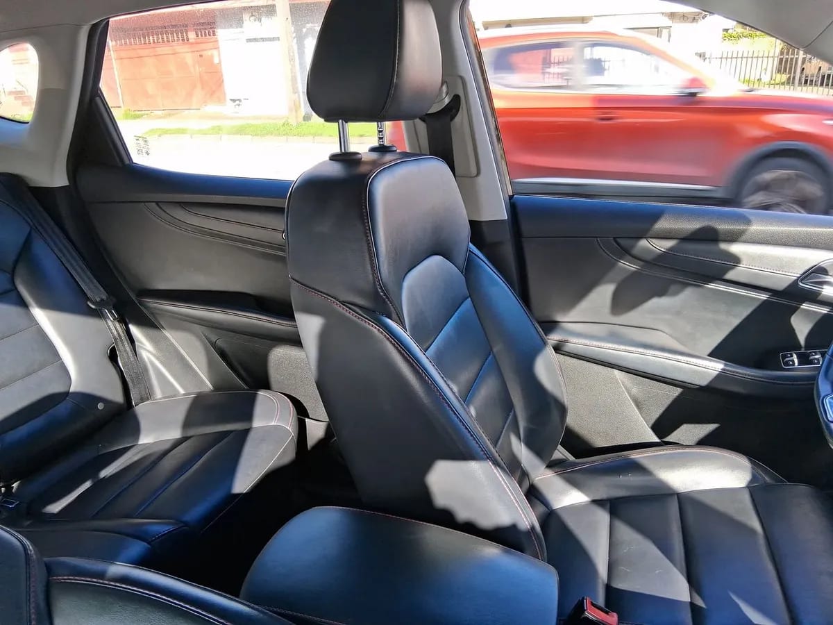 MG Hs 1.5t Comfort 2wd Mt 5p año 2023