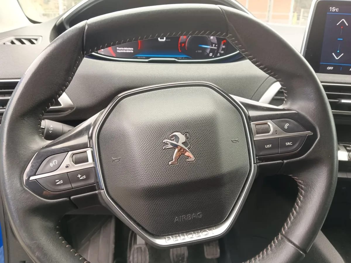 Peugeot 3008 1.2 Active Puretech 4x2 130 Mt6 5p año 2021
