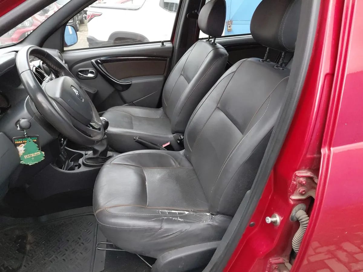 Renault Duster 2.0 Zen 4x2 Tech 6mt 5p año 2019