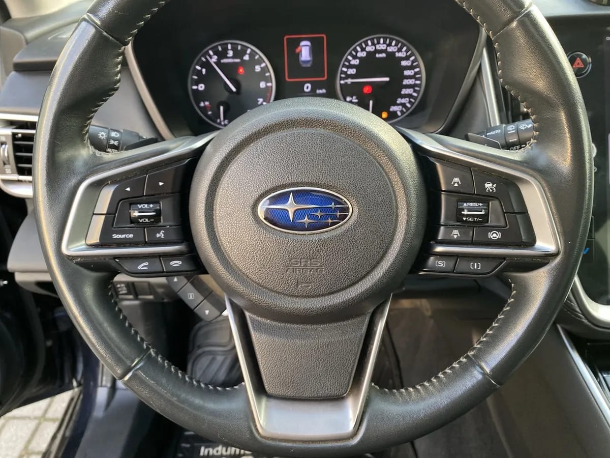 Subaru Outback 2.5i Touring Awd Cvt At 5p año 2022