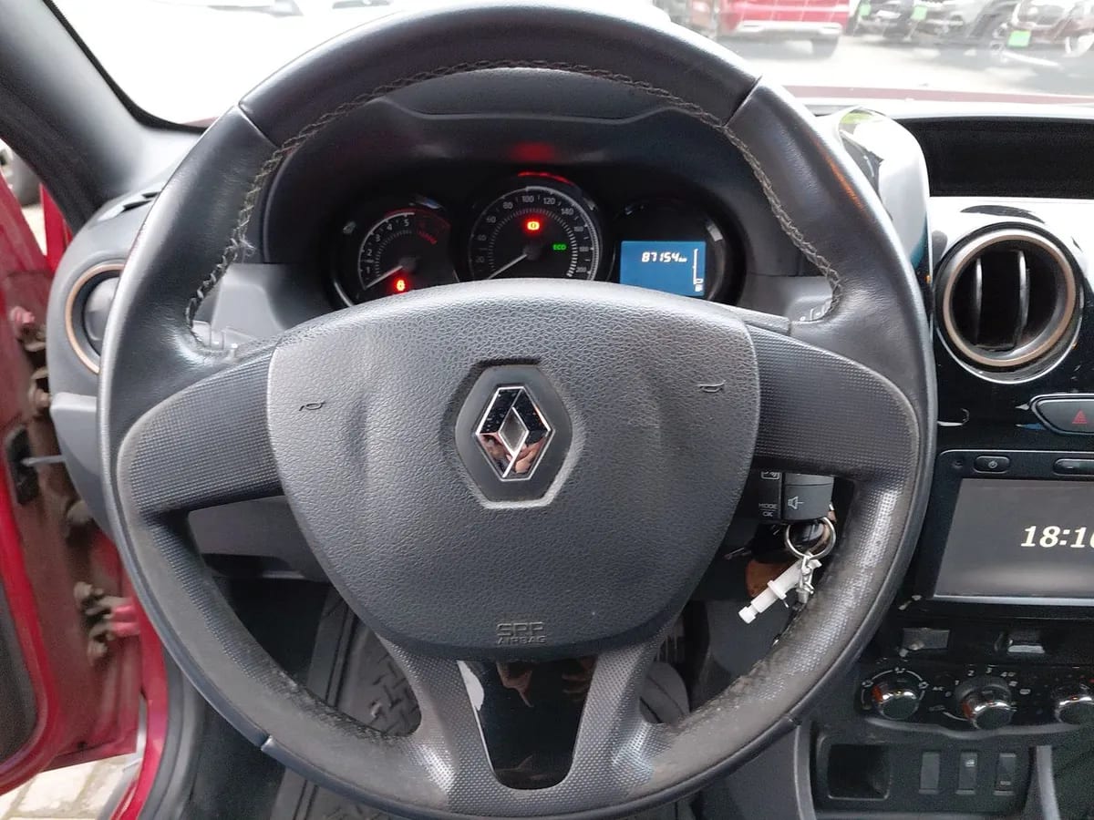 Renault Duster 2.0 Zen 4x2 Tech 6mt 5p año 2019
