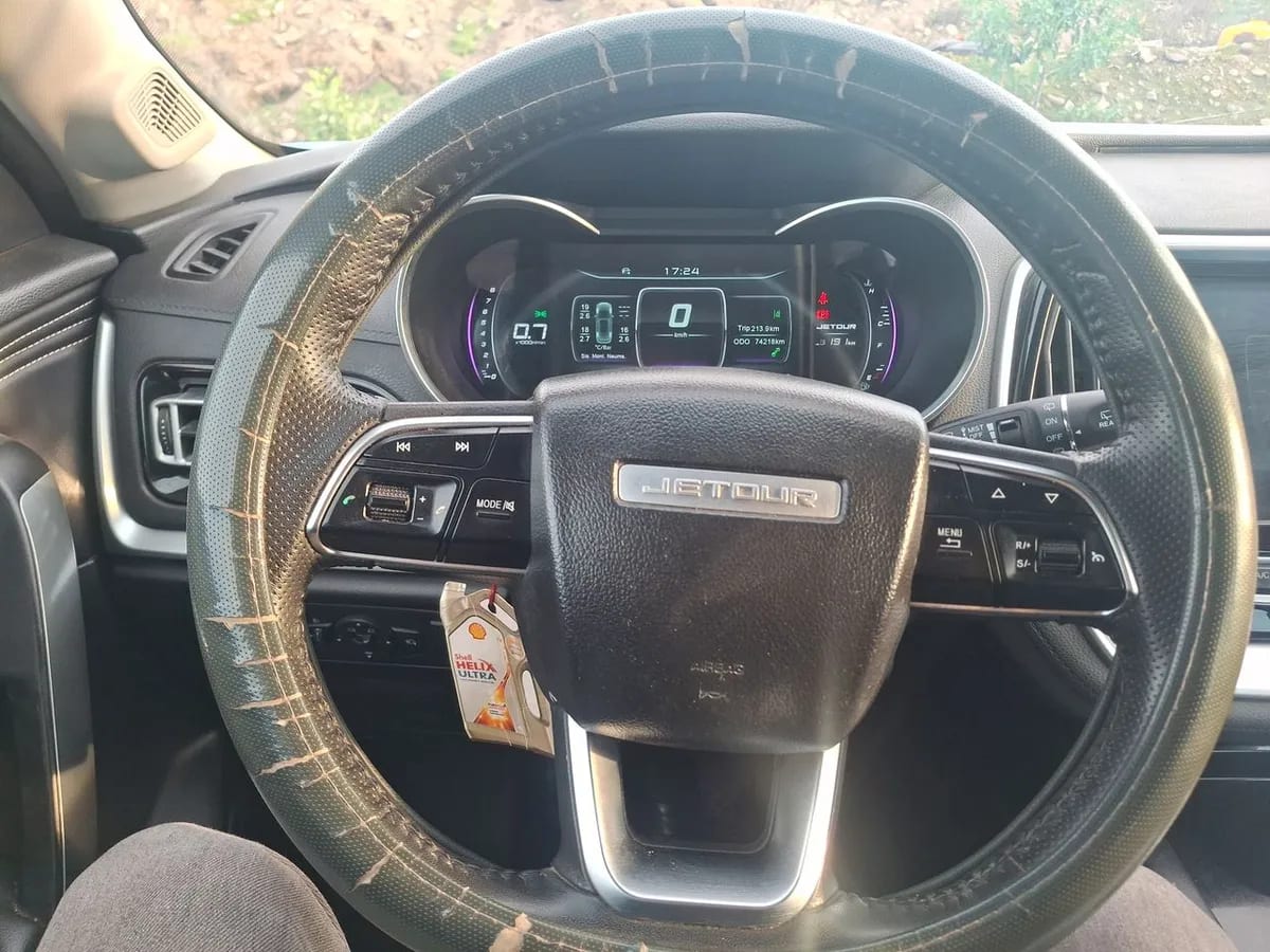 Jetour X70 1.5t Gls 4x2 Mt 5p año 2022