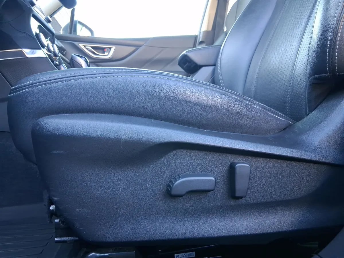 Subaru Forester 2.5i Limited Eyesight Gardx Awd At 5p año 2024