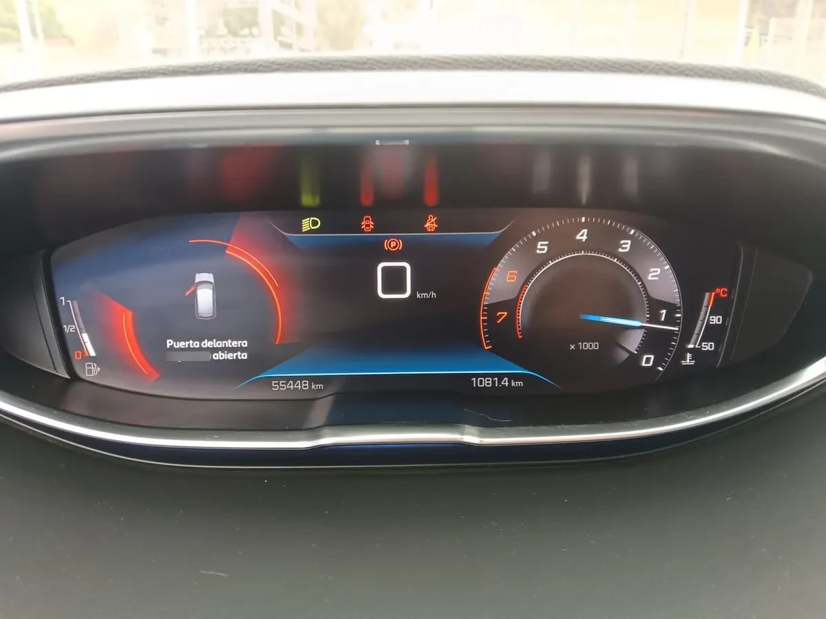 Peugeot 3008 1.2 Active Puretech 4x2 130 Mt6 5p año 2021
