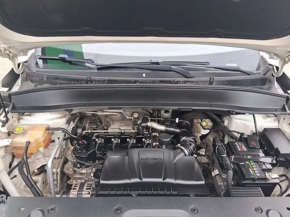 JAC Js8 1.5 Comfort Ce 4x2 6mt 5p año 2023