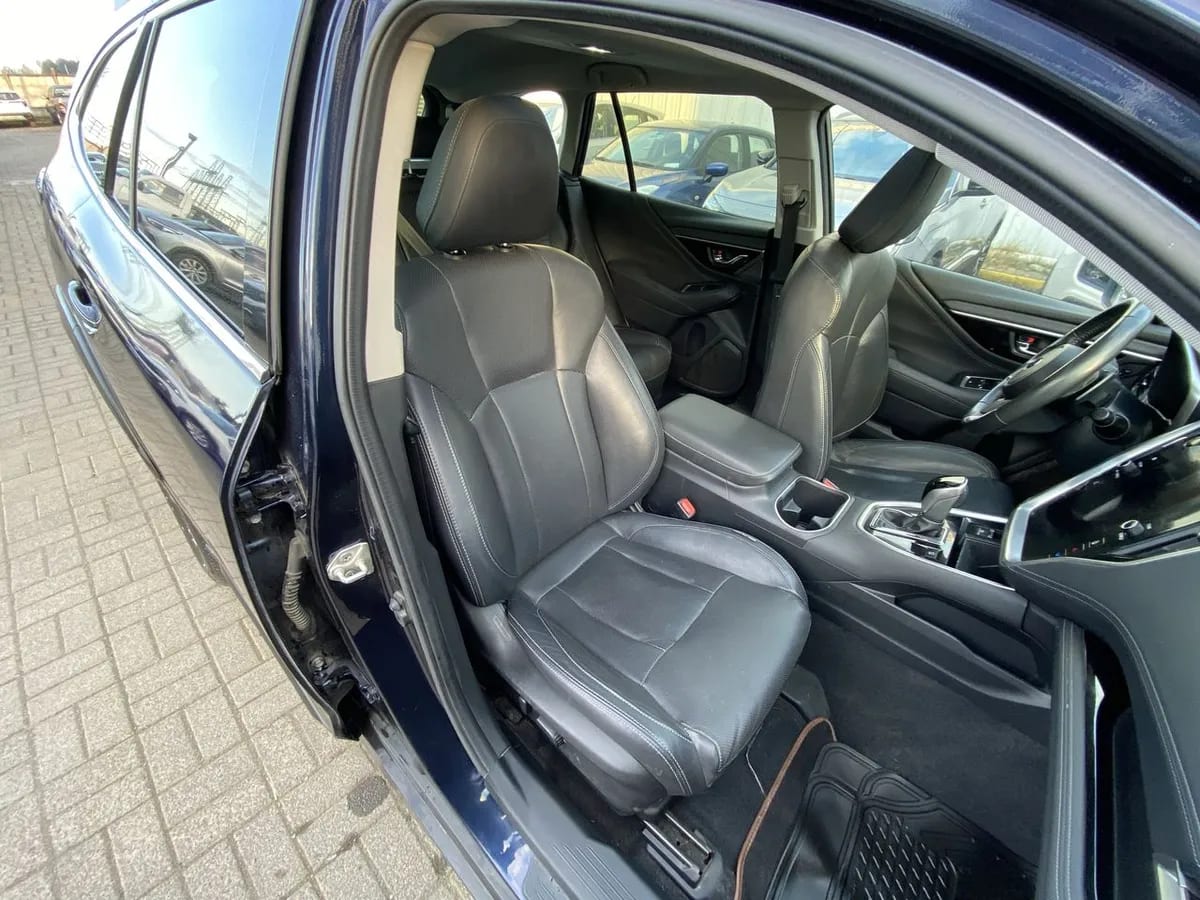 Subaru Outback 2.5i Touring Awd Cvt At 5p año 2022
