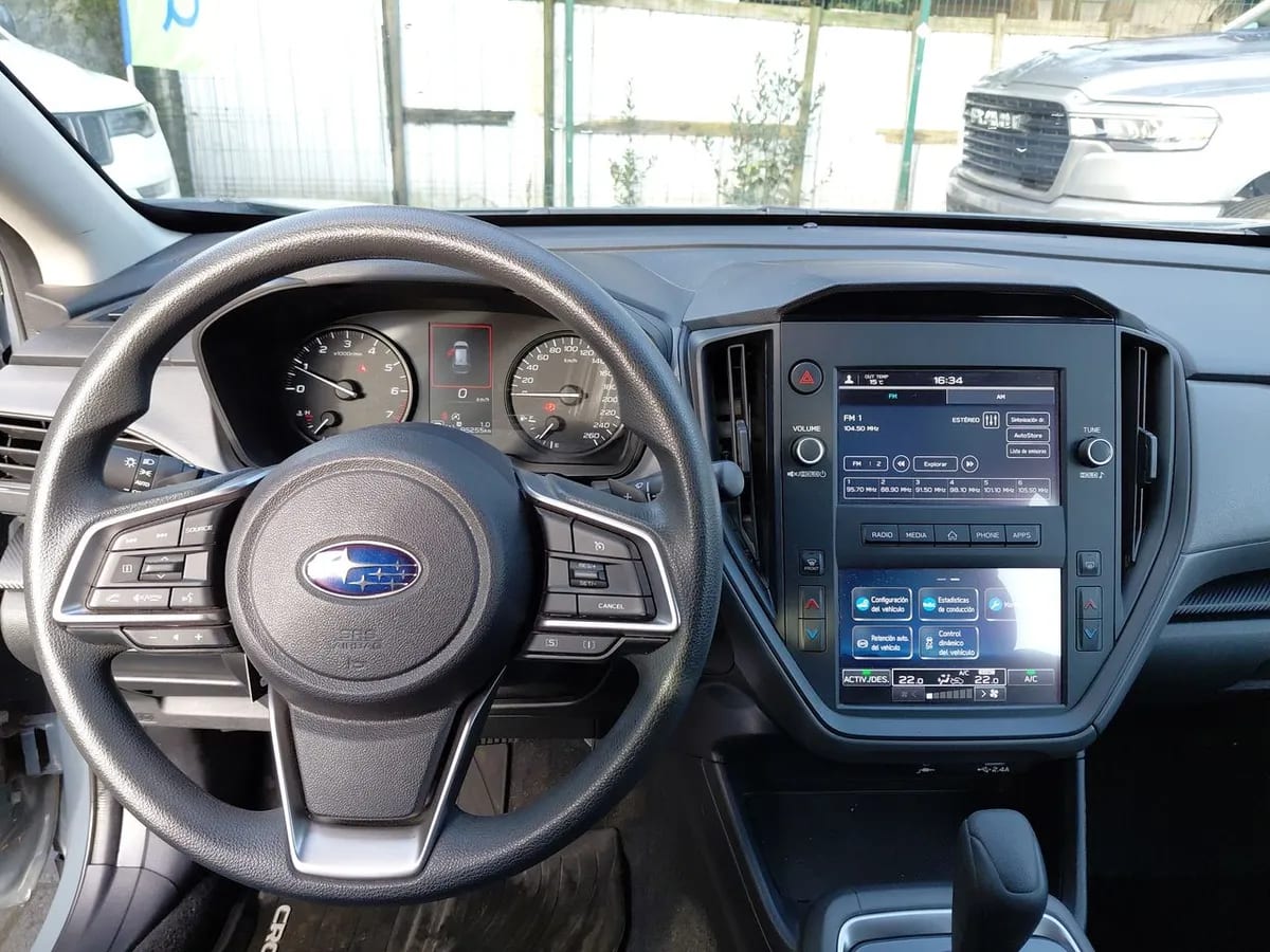 Subaru Crosstrek 2.0 Awd Cvt At 5p año 2025