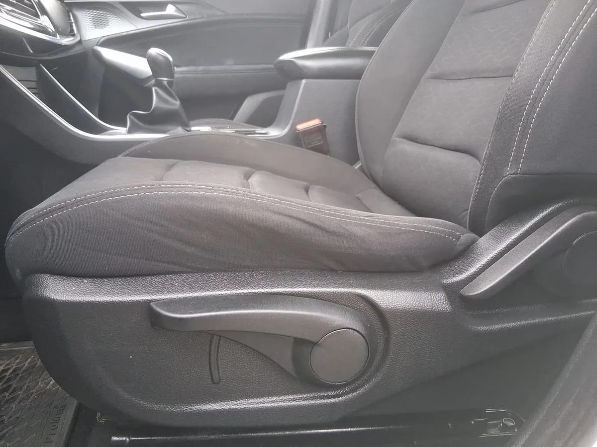 JAC Js8 1.5 Comfort Ce 4x2 6mt 5p año 2023