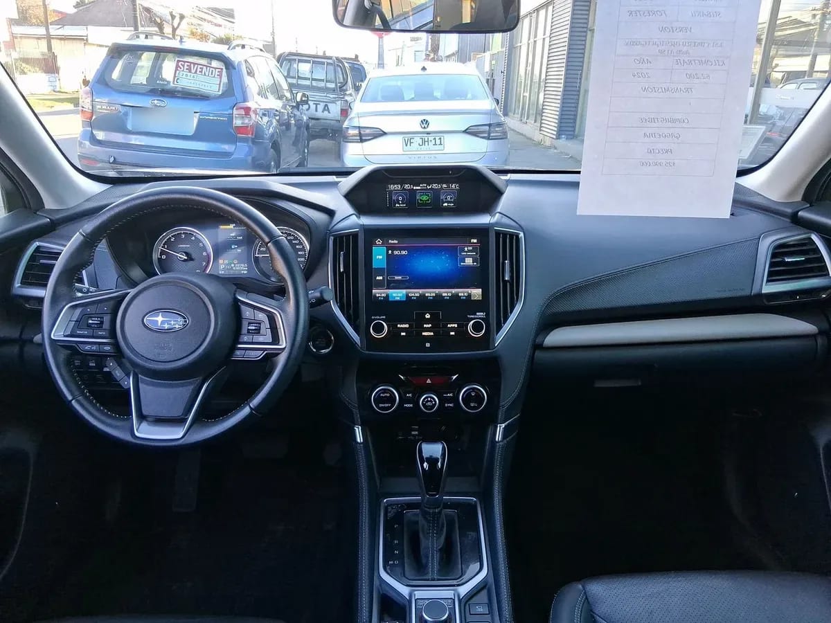 Subaru Forester 2.5i Limited Eyesight Gardx Awd At 5p año 2024
