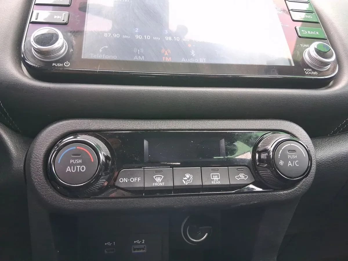 Nissan Kicks 1.6 Exclusive 4x2 Cvt At 5p año 2023