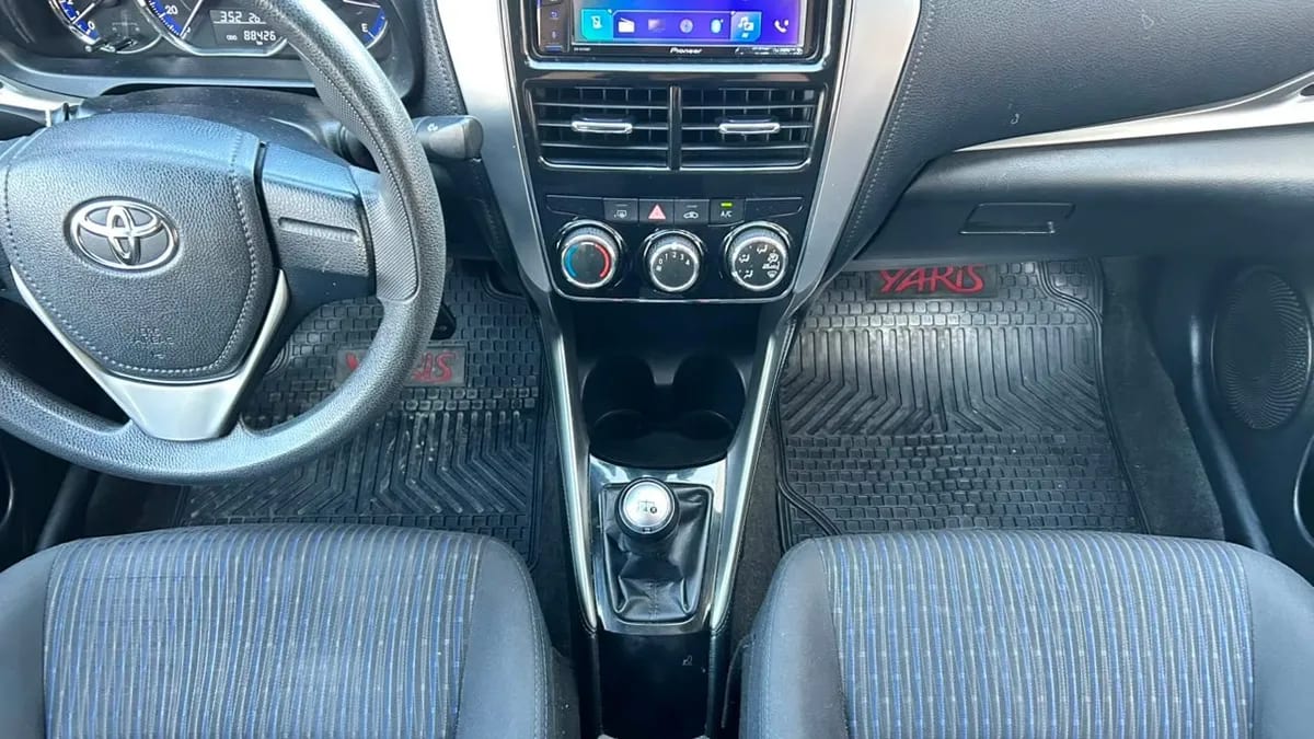 Toyota Yaris Gli 1.5 año 2019