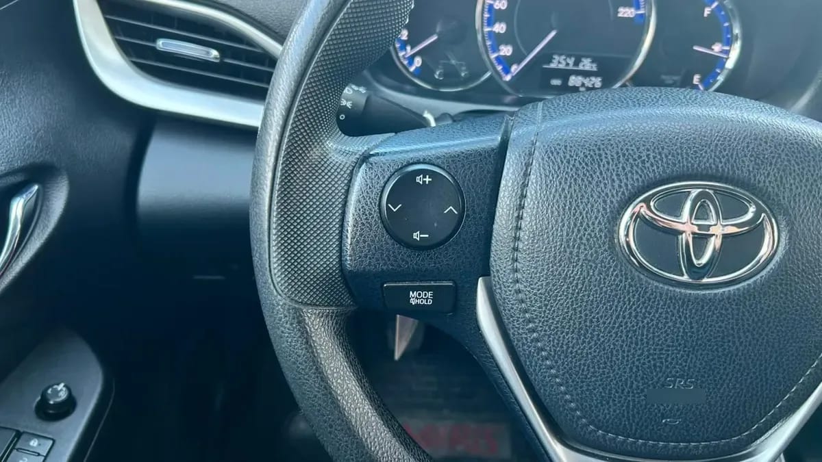 Toyota Yaris Gli 1.5 año 2019