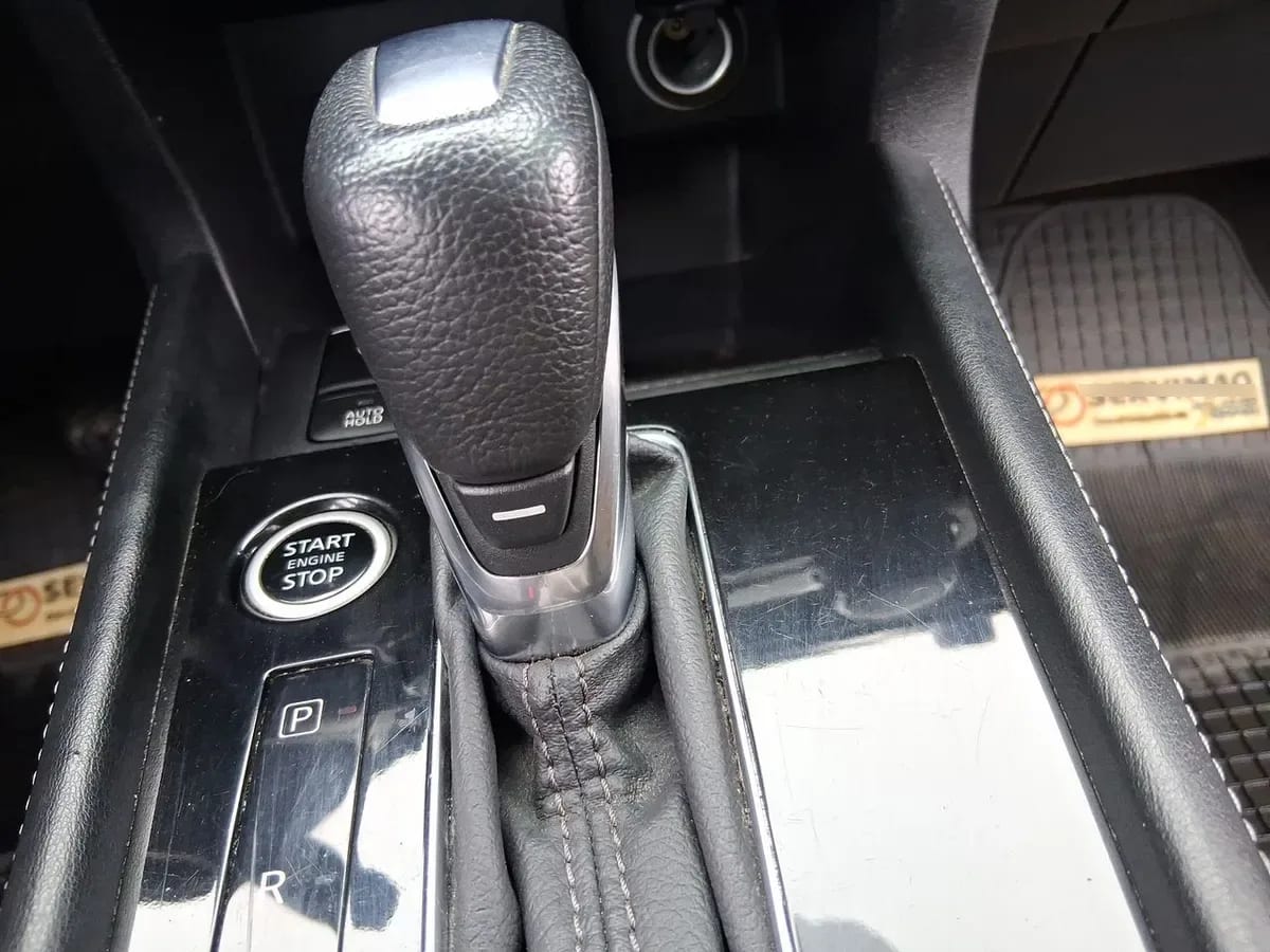 Nissan Kicks 1.6 Exclusive 4x2 Cvt At 5p año 2023