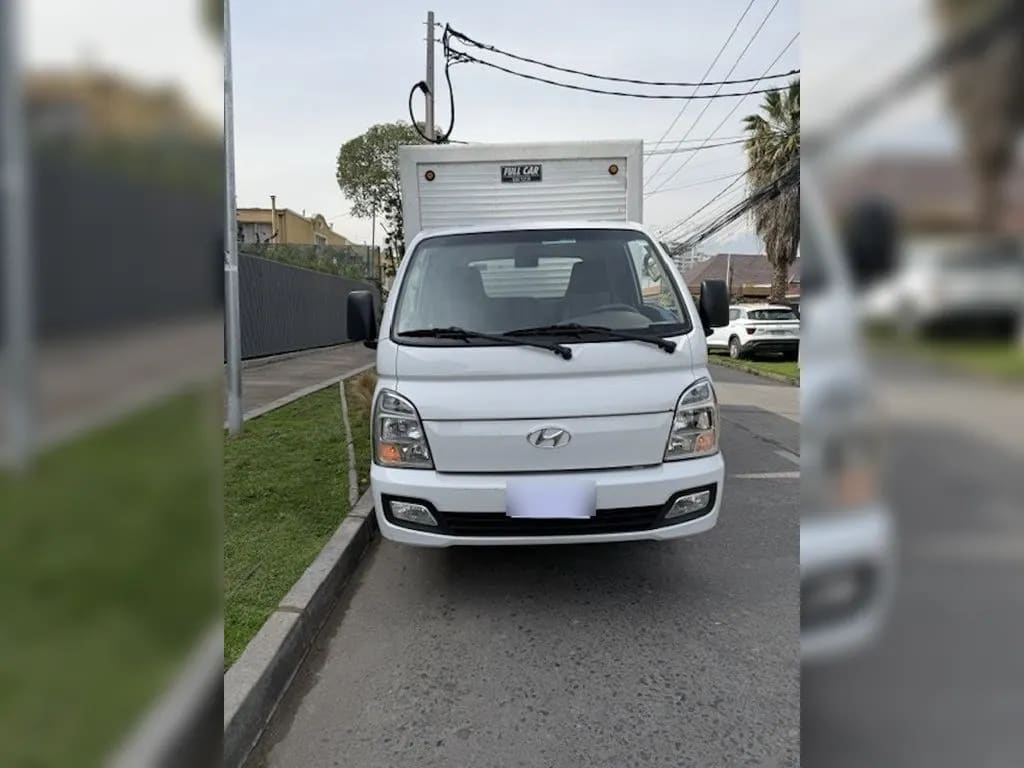 Hyundai Porter 2.5 Crdi Diesel Gls 4x2 Chassis 6mt 2p año 2024