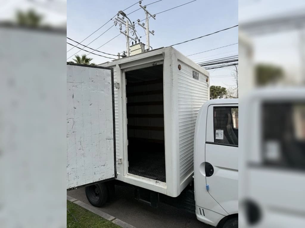 Hyundai Porter 2.5 Crdi Diesel Gls 4x2 Chassis 6mt 2p año 2024
