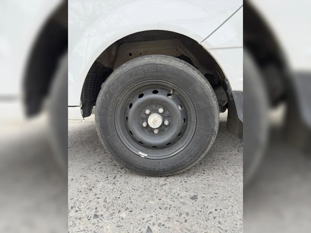 Hyundai Porter 2.5 Crdi Diesel Gls 4x2 Chassis 6mt 2p año 2024
