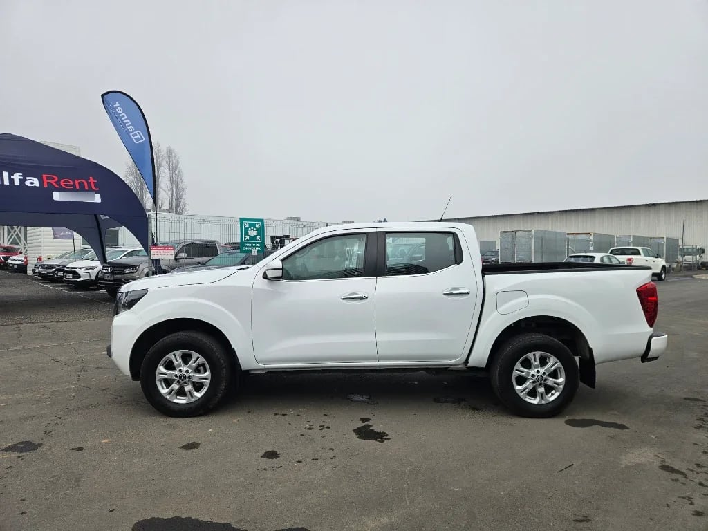 Nissan Navara Dc 4x2 2.3tdi Xe año 2023