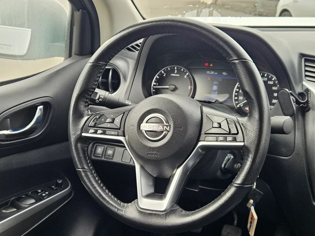 Nissan Navara Dc 4x2 2.3tdi Xe año 2023