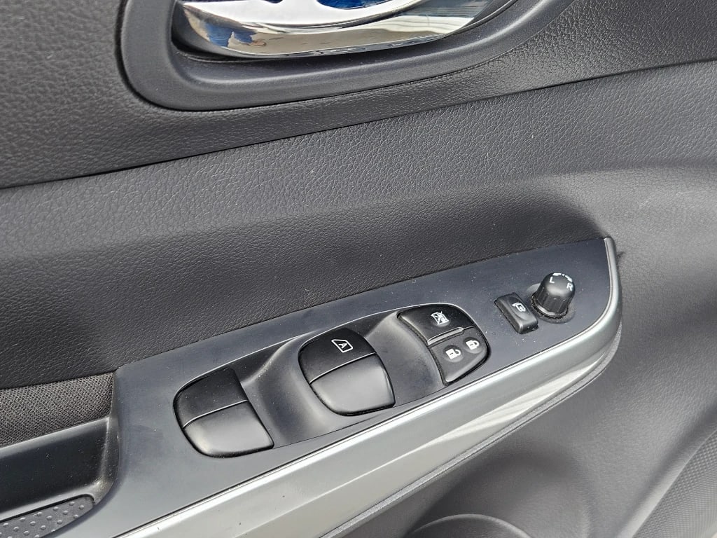 Nissan Navara Dc 4x2 2.3tdi Xe año 2023