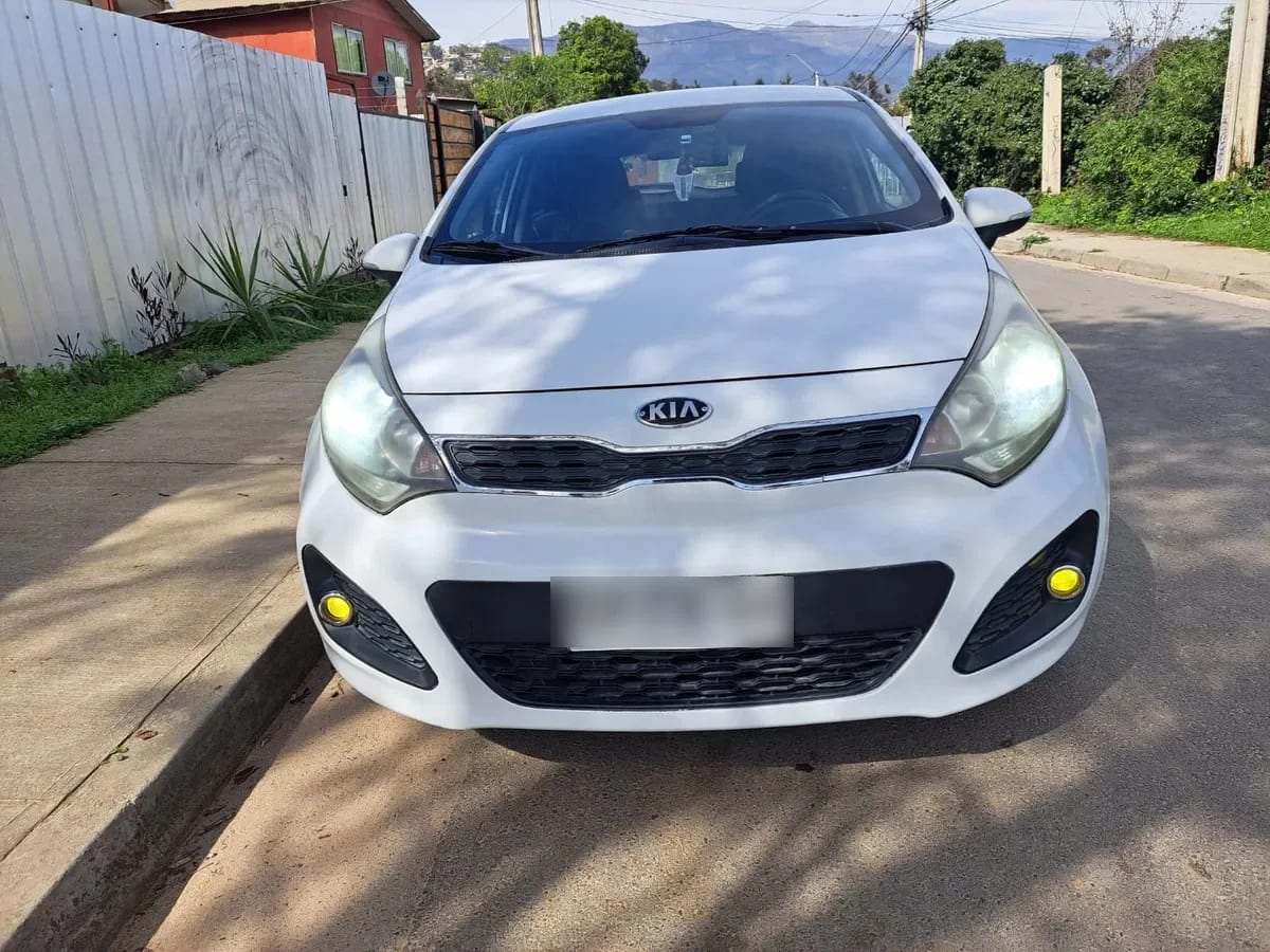 KIA MOTORS RIO 5 1.4 Ex Ac Dab Abs At año 2015