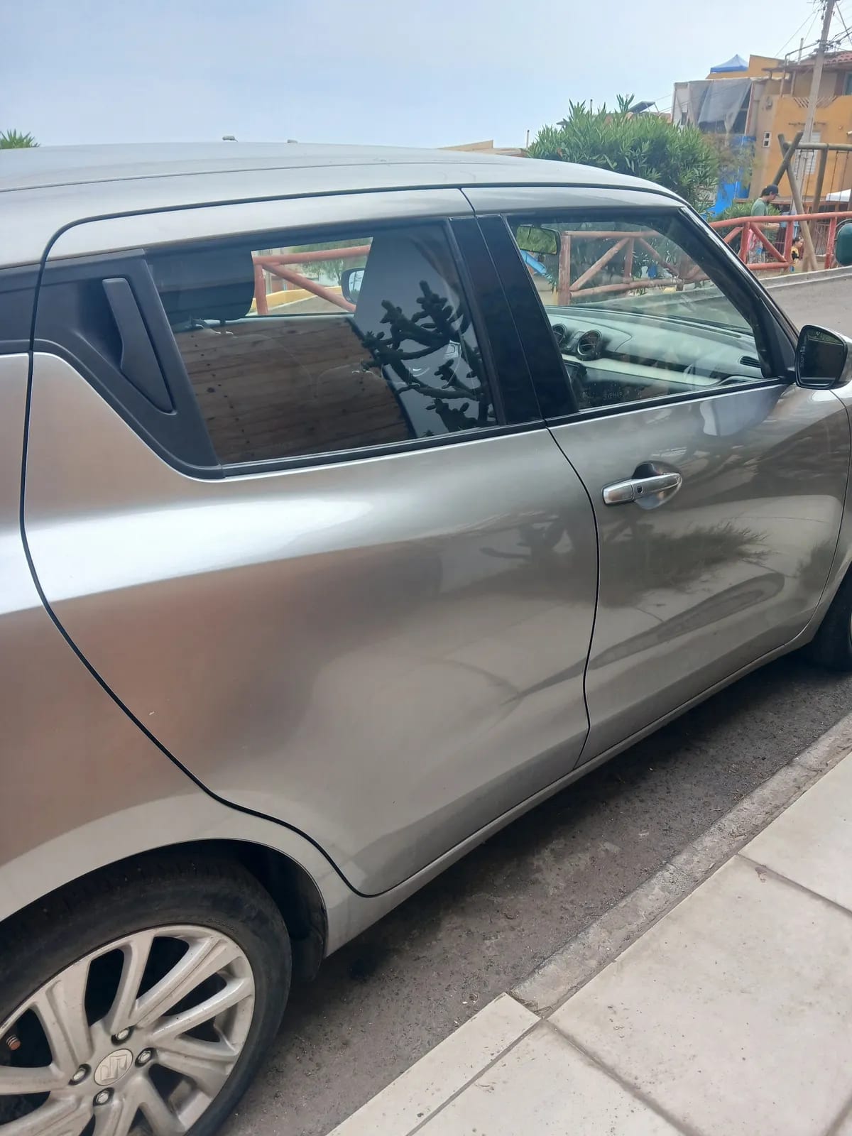 SUZUKI SWIFT 1.2 Gl Mt año 2023