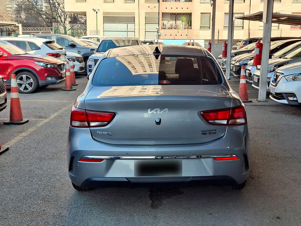 Kia Rio 4 Ex 1.4l 6mt Ci Full año 2023