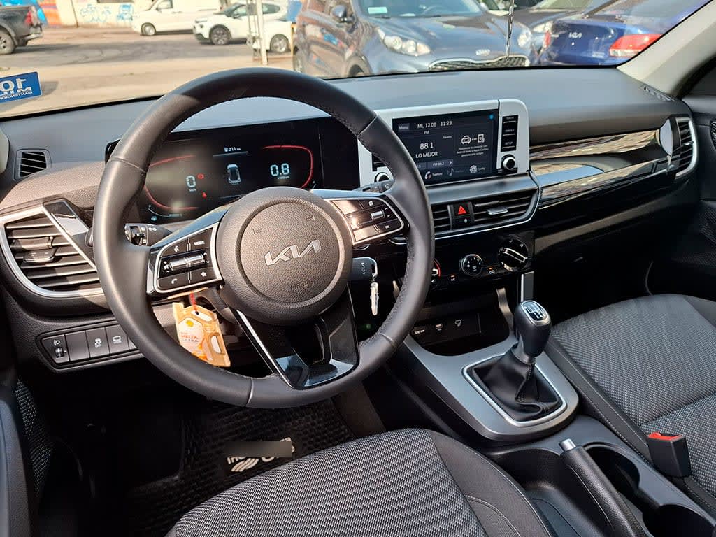 Kia Seltos Ex 1.5l 6mt año 2024
