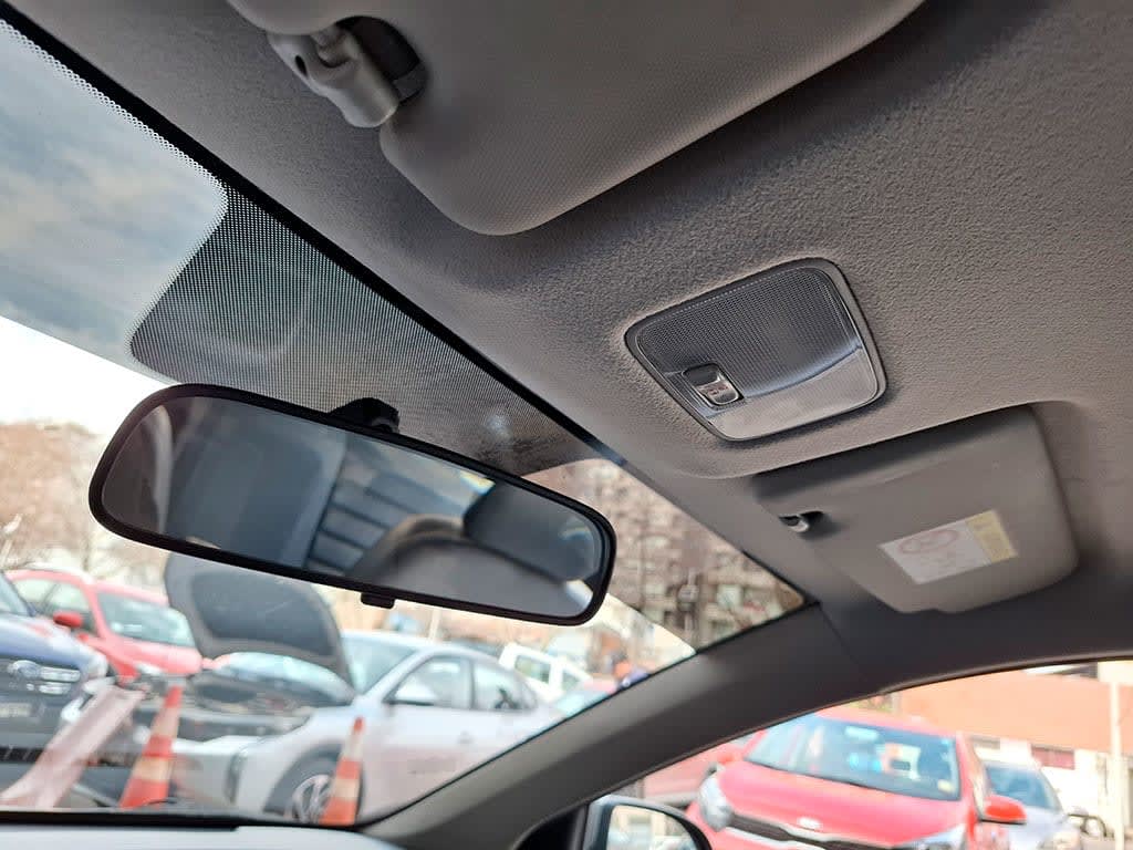 Kia Soluto Lx 1.4l 5mt G Ll año 2025