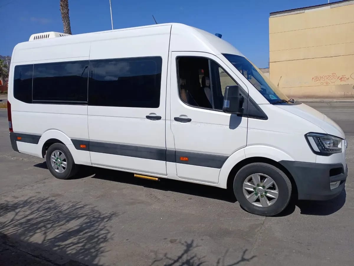 HYUNDAI H350 SOLATI 2.5 Cargo Van A/c Mt Diesel año 2021