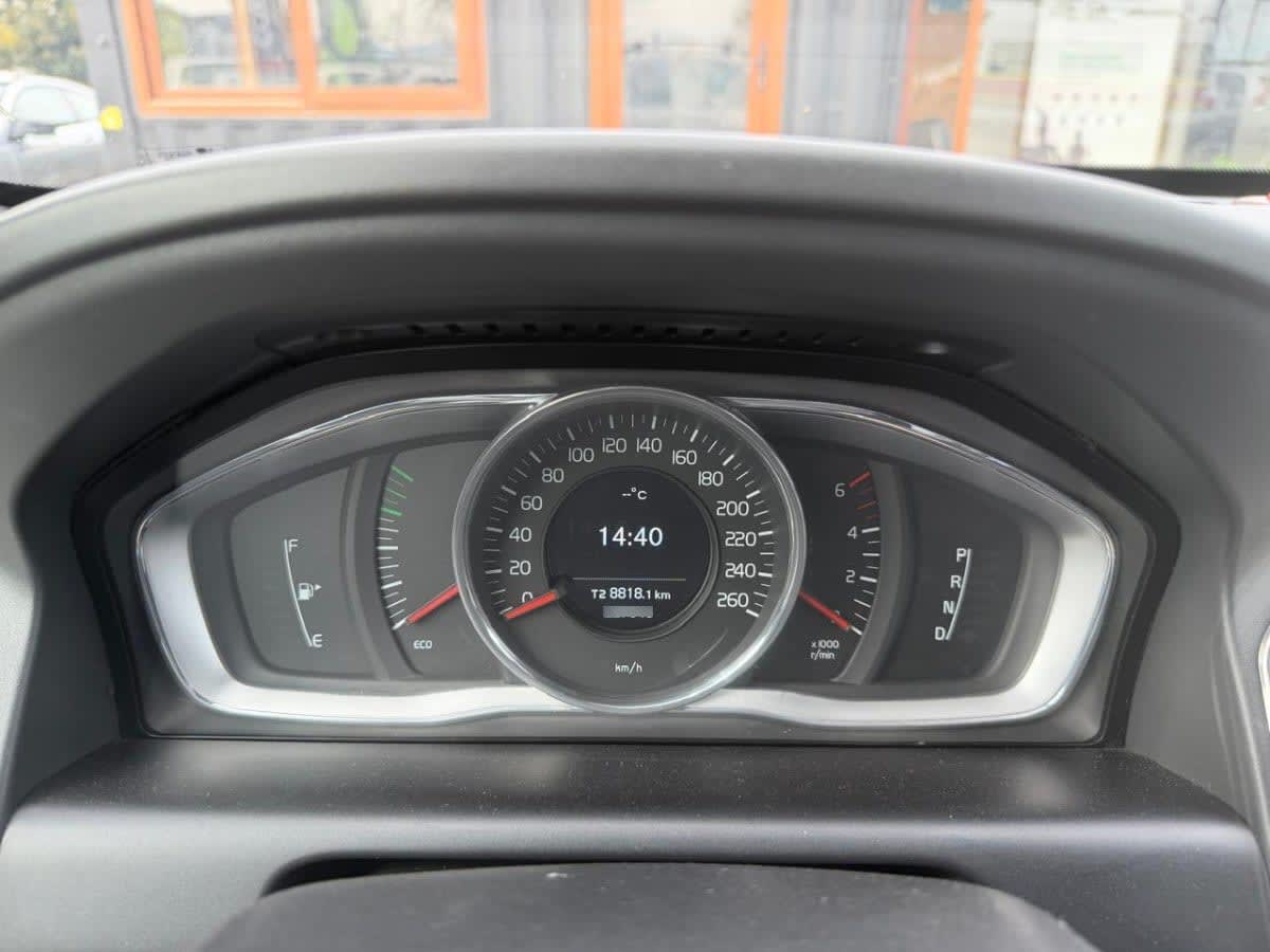 Volvo Xc60 2.0 D4 4x2 At año 2014