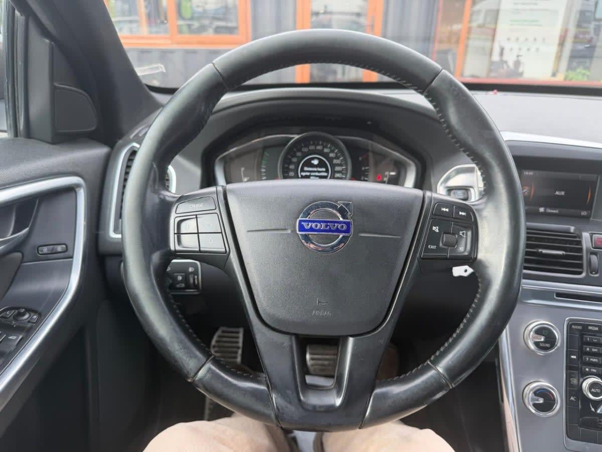Volvo Xc60 2.0 D4 4x2 At año 2014