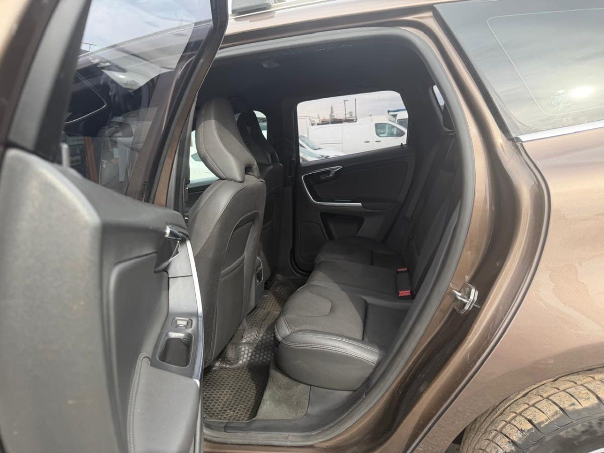 Volvo Xc60 2.0 D4 4x2 At año 2014