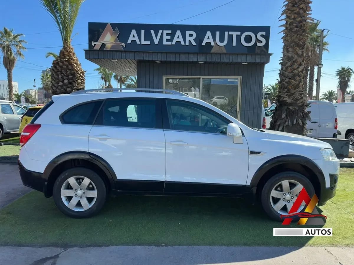 CHEVROLET CAPTIVA 2.4 Iii Ls Mt 4x2 año 2014