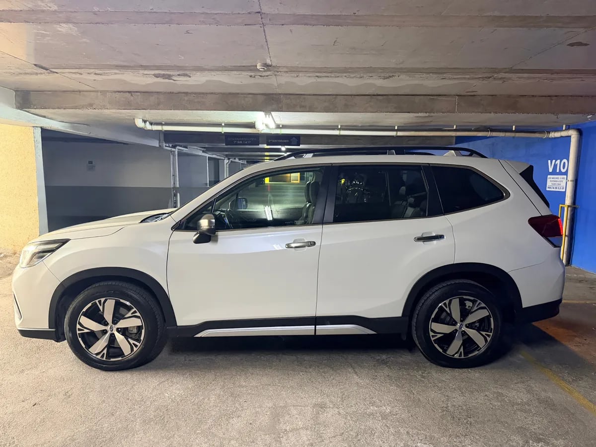 SUBARU FORESTER 2.0 Awd Limited Es At 4x4 año 2020