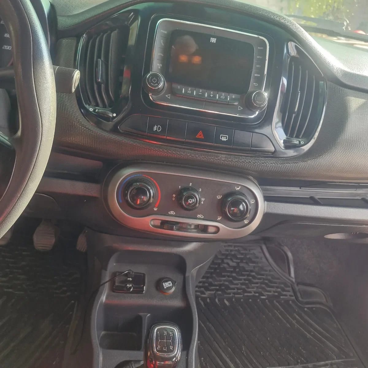 FIAT UNO 1.4 Way Evo Aa Fl Mt año 2017