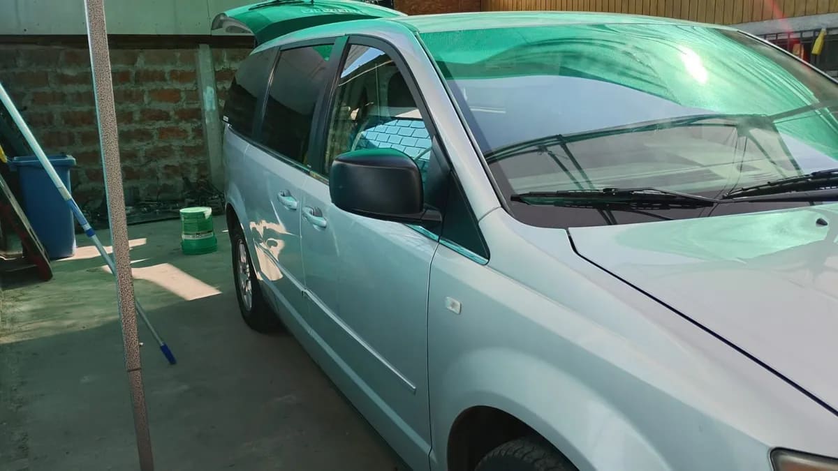 CHRYSLER GRAND TOWN-COUNTRY 3.8 Lx At año 2011