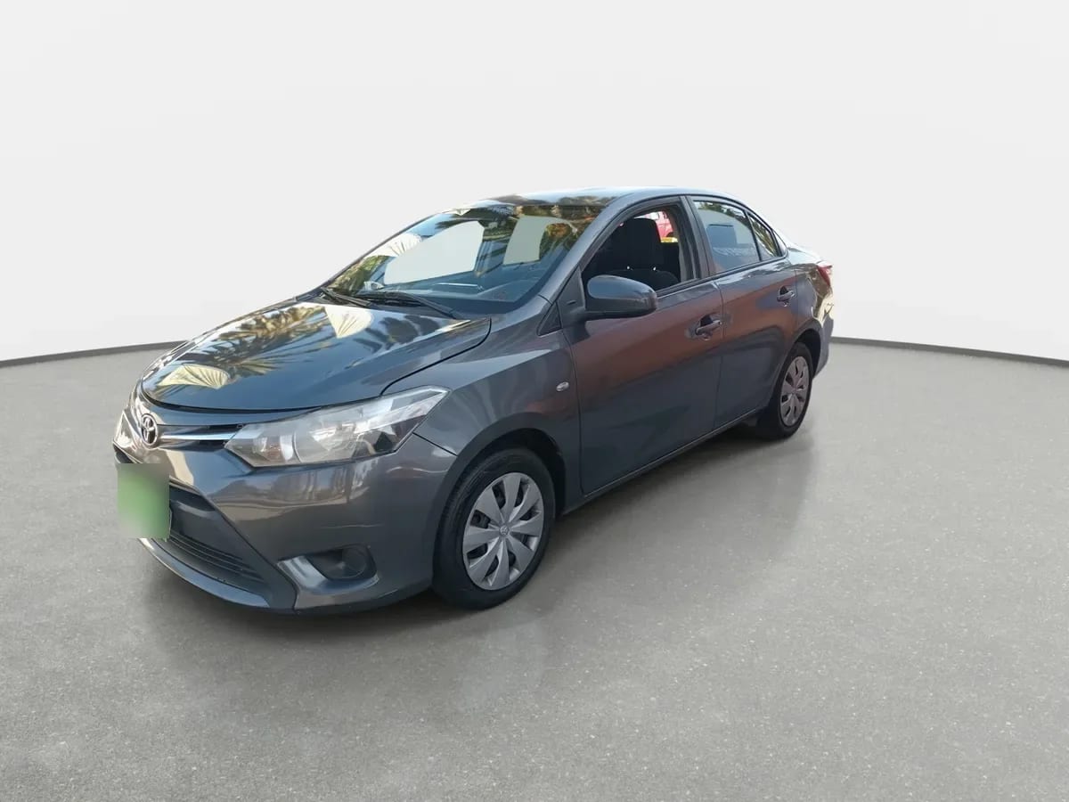 Toyota Yaris 1.5 Gli E 4x2 At 4p año 2017