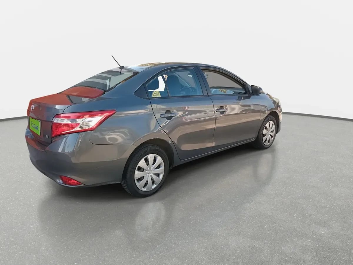 Toyota Yaris 1.5 Gli E 4x2 At 4p año 2017