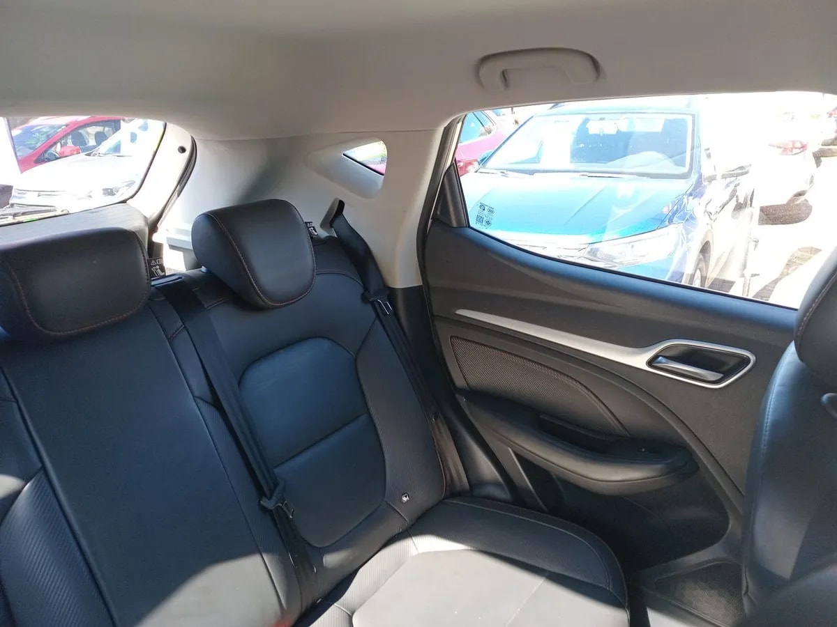 MG Mg Zx 1.5 Dlx 4x2 Cvt At 5p año 2023