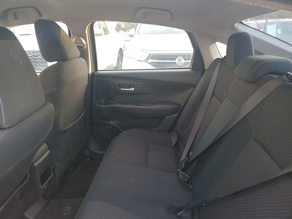 Toyota Yaris 1.5 E 4x2 Sdn Mt 4p año 2023