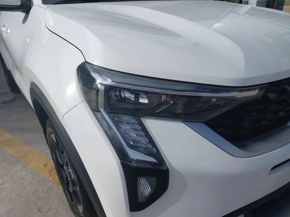 Kia Sonet 1.5 Ex 4x2 Ivt Ri At 5p año 2025