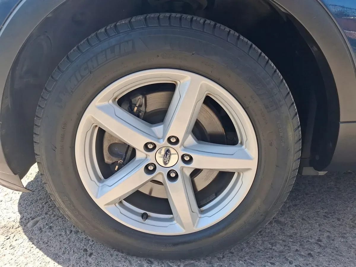 Ford Explorer 3.5 Xlt 4wd 3 Corridas At 5p año 2017