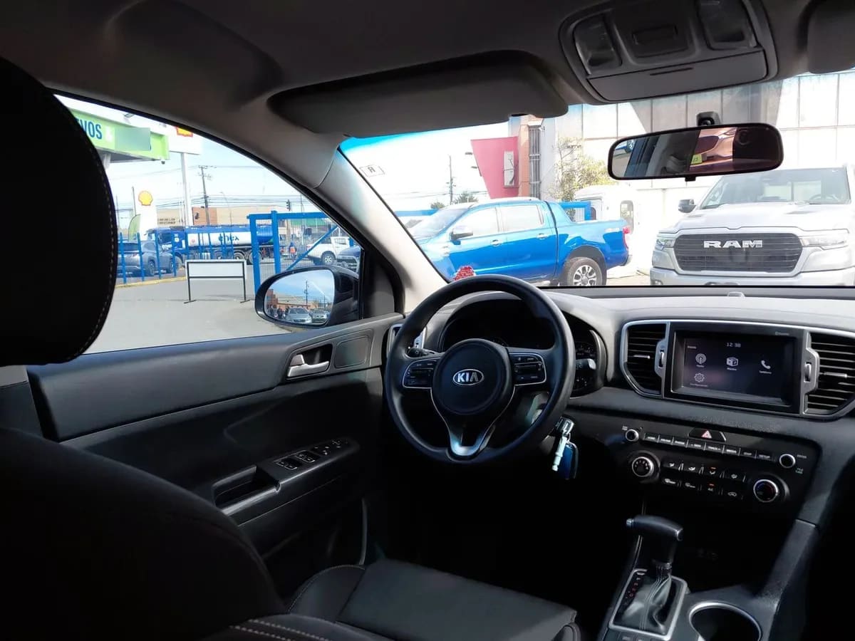 Kia Sportage 2.0 Lx 2wd 6ab 6at 5p año 2018