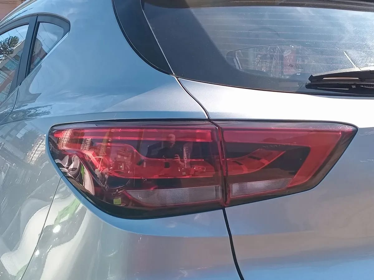 MG Mg Zx 1.5 Dlx 4x2 Cvt At 5p año 2023