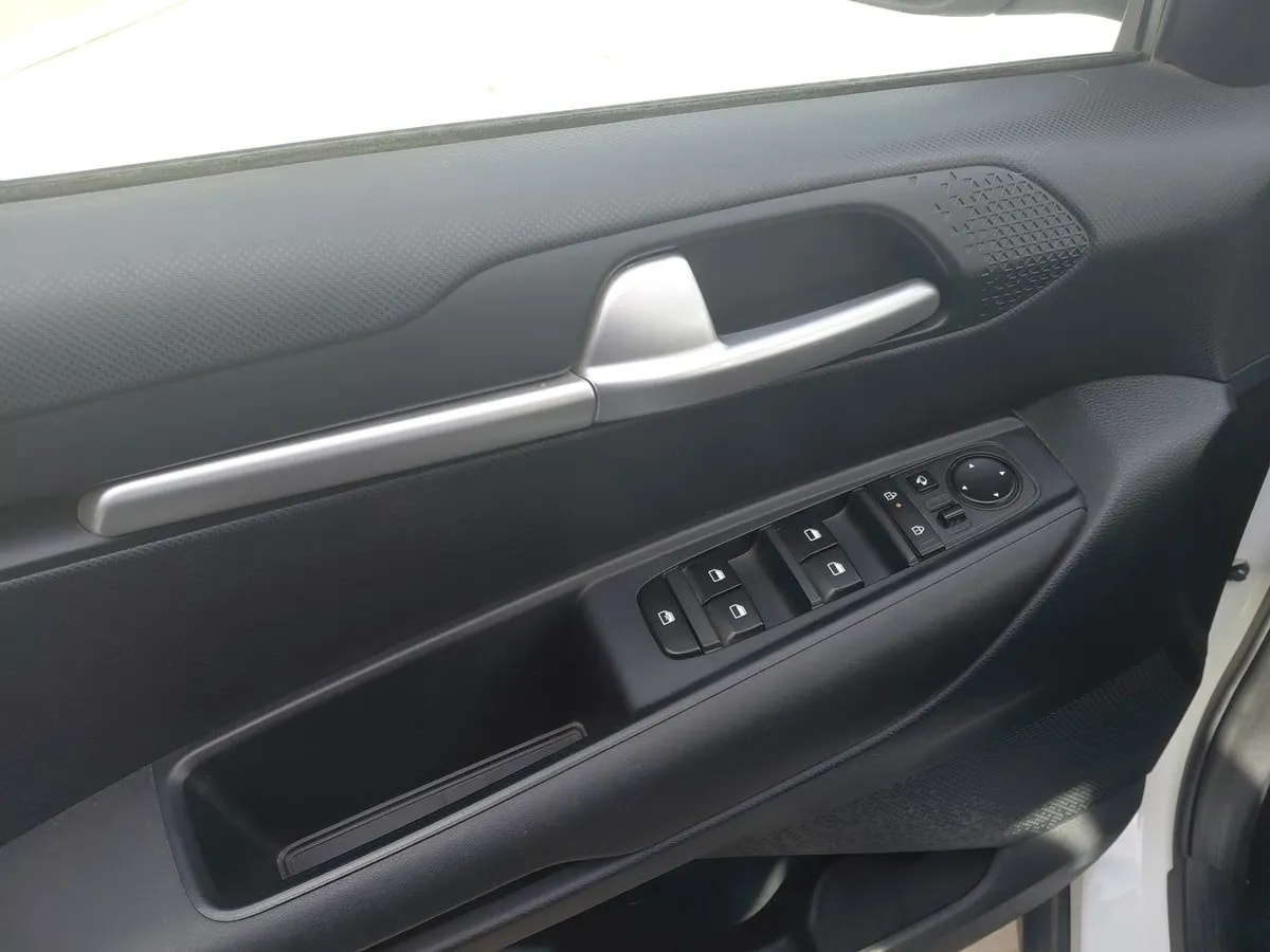 Kia Sonet 1.5 Ex 4x2 Ivt Ri At 5p año 2025